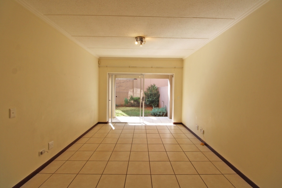 To Let 1 Bedroom Property for Rent in Bryanston Gauteng