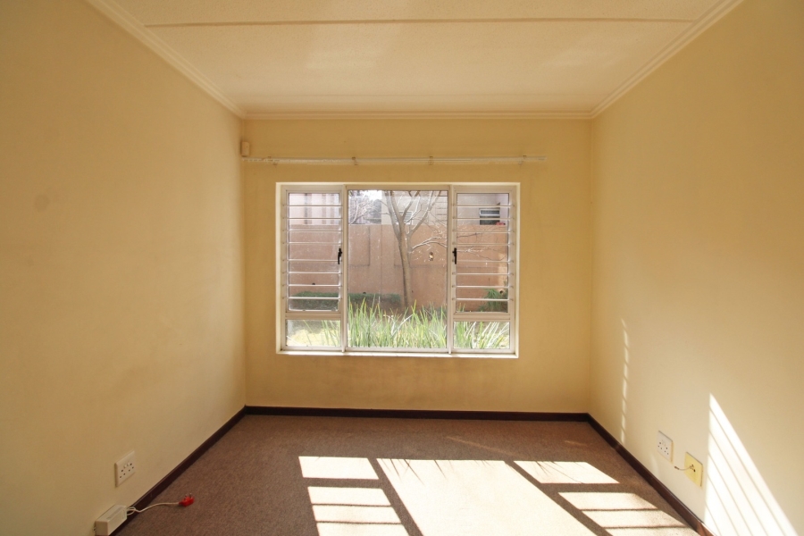 To Let 1 Bedroom Property for Rent in Bryanston Gauteng