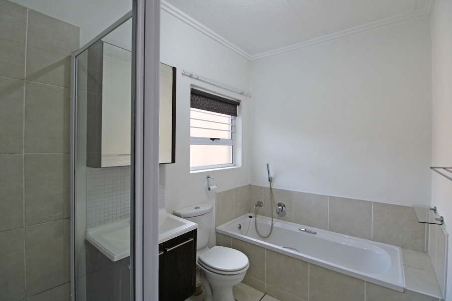 To Let 1 Bedroom Property for Rent in Bryanston Gauteng