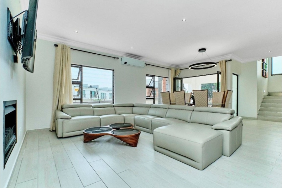 3 Bedroom Property for Sale in Bryanston East Gauteng