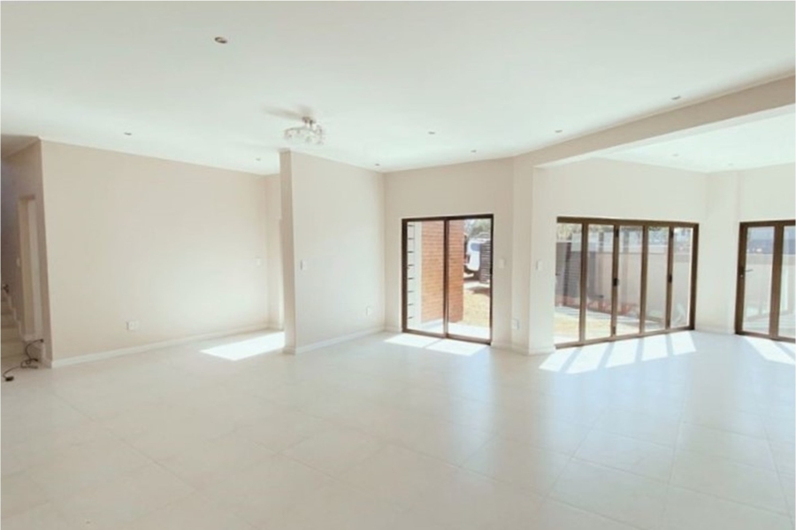 3 Bedroom Property for Sale in Bryanston East Gauteng