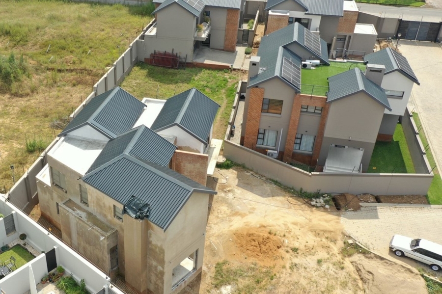3 Bedroom Property for Sale in Bryanston East Gauteng
