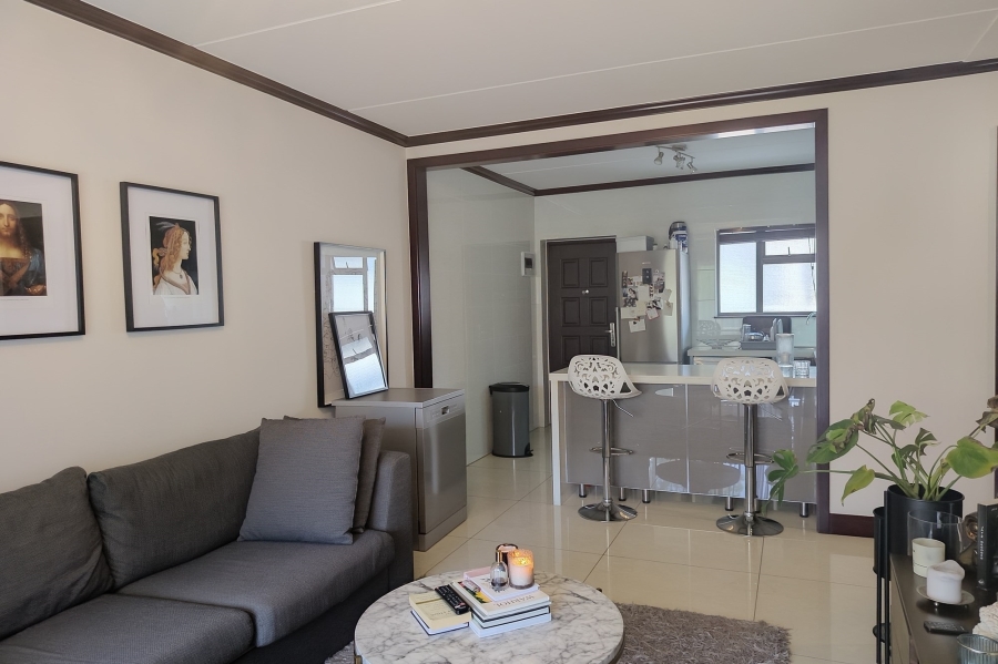 To Let 2 Bedroom Property for Rent in Fourways Gauteng