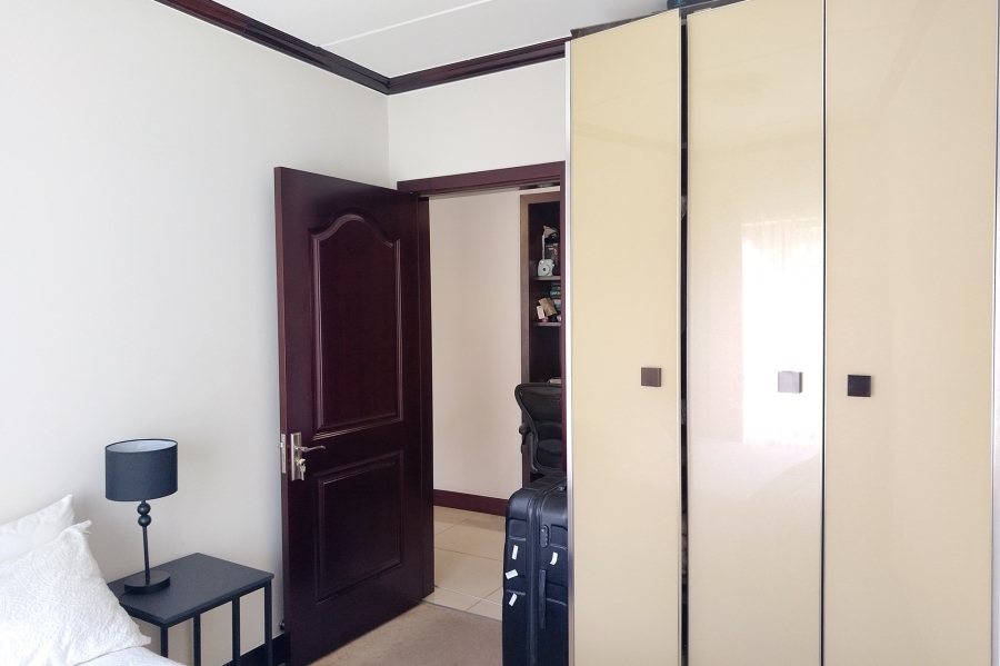 To Let 2 Bedroom Property for Rent in Fourways Gauteng