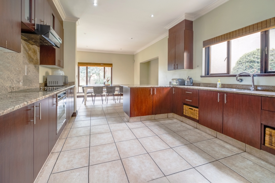 3 Bedroom Property for Sale in Beverley Gauteng