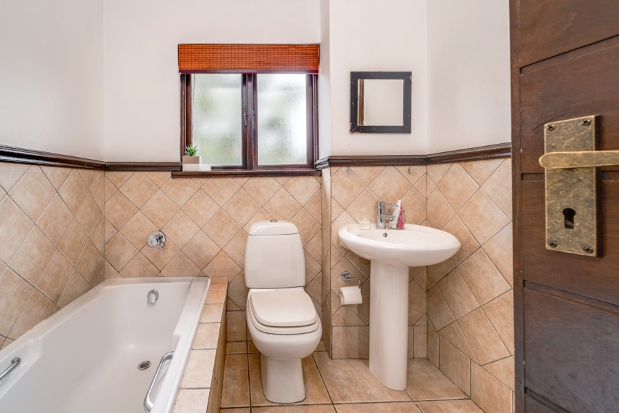 3 Bedroom Property for Sale in Beverley Gauteng