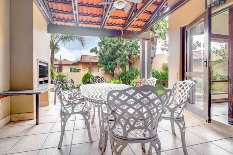 3 Bedroom Property for Sale in Beverley Gauteng