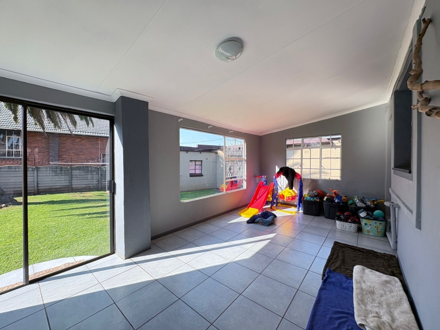 3 Bedroom Property for Sale in Geduld Ext 1 Gauteng
