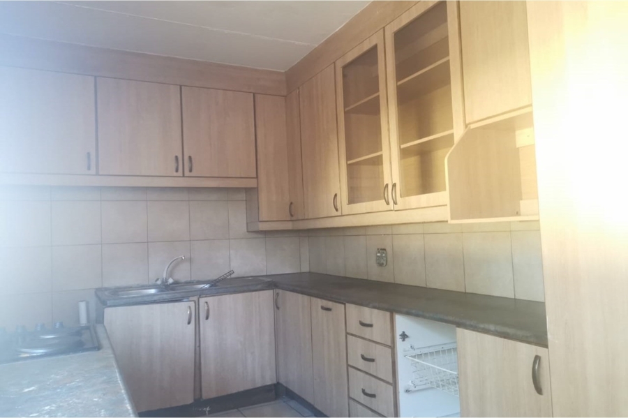 To Let 4 Bedroom Property for Rent in Dersley Gauteng
