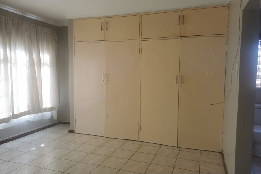 To Let 4 Bedroom Property for Rent in Dersley Gauteng