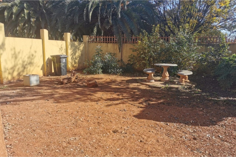 To Let 4 Bedroom Property for Rent in Dersley Gauteng