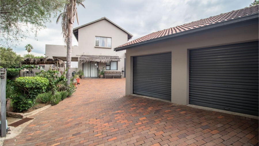 4 Bedroom Property for Sale in Marais Steyn Park Gauteng