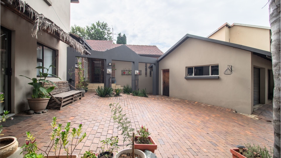 4 Bedroom Property for Sale in Marais Steyn Park Gauteng