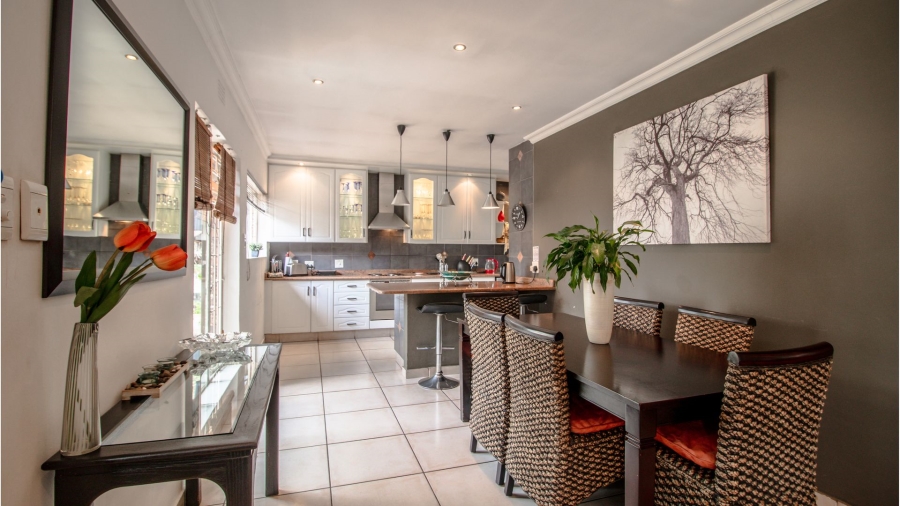 4 Bedroom Property for Sale in Marais Steyn Park Gauteng