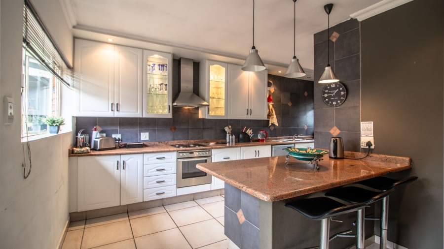 4 Bedroom Property for Sale in Marais Steyn Park Gauteng
