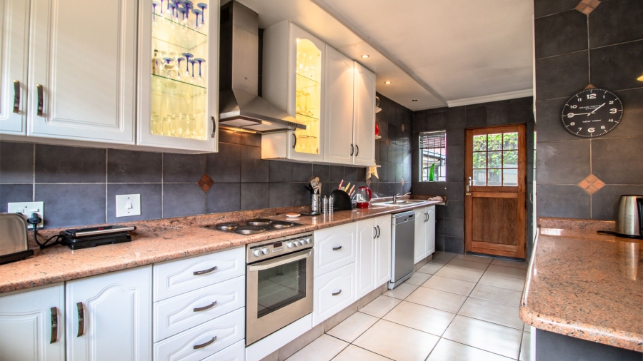 4 Bedroom Property for Sale in Marais Steyn Park Gauteng