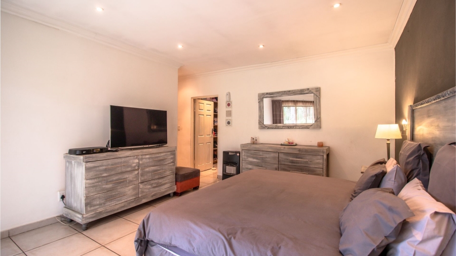 4 Bedroom Property for Sale in Marais Steyn Park Gauteng