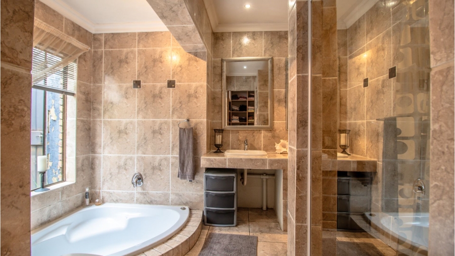 4 Bedroom Property for Sale in Marais Steyn Park Gauteng