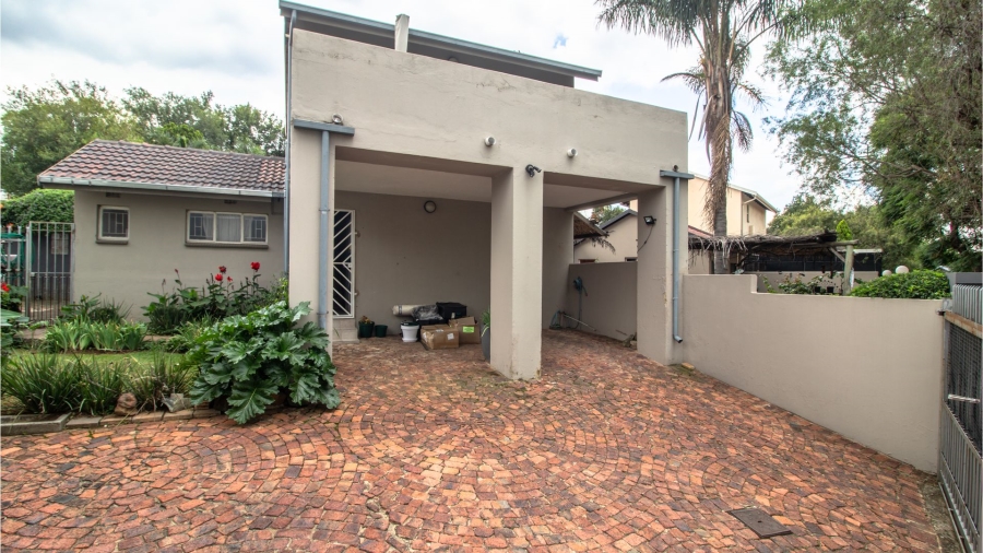 4 Bedroom Property for Sale in Marais Steyn Park Gauteng