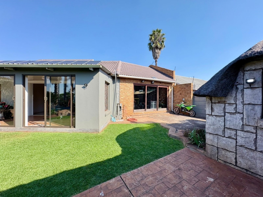 3 Bedroom Property for Sale in Krugersrus Gauteng