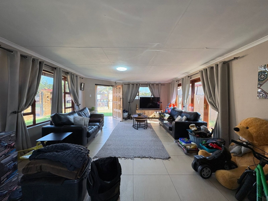 3 Bedroom Property for Sale in Krugersrus Gauteng