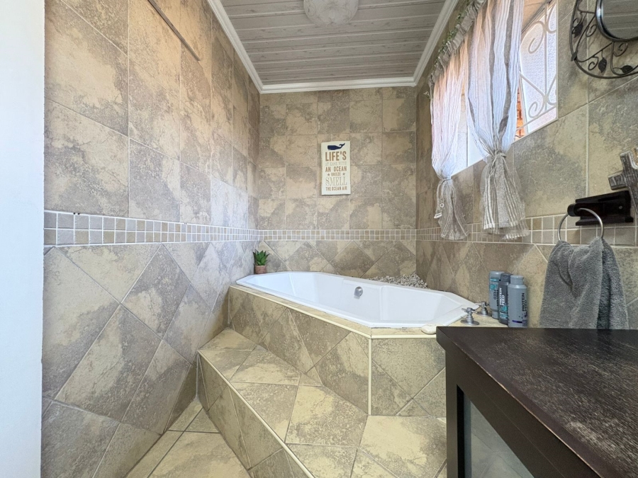 3 Bedroom Property for Sale in Krugersrus Gauteng