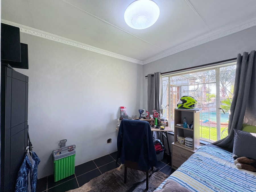 3 Bedroom Property for Sale in Krugersrus Gauteng