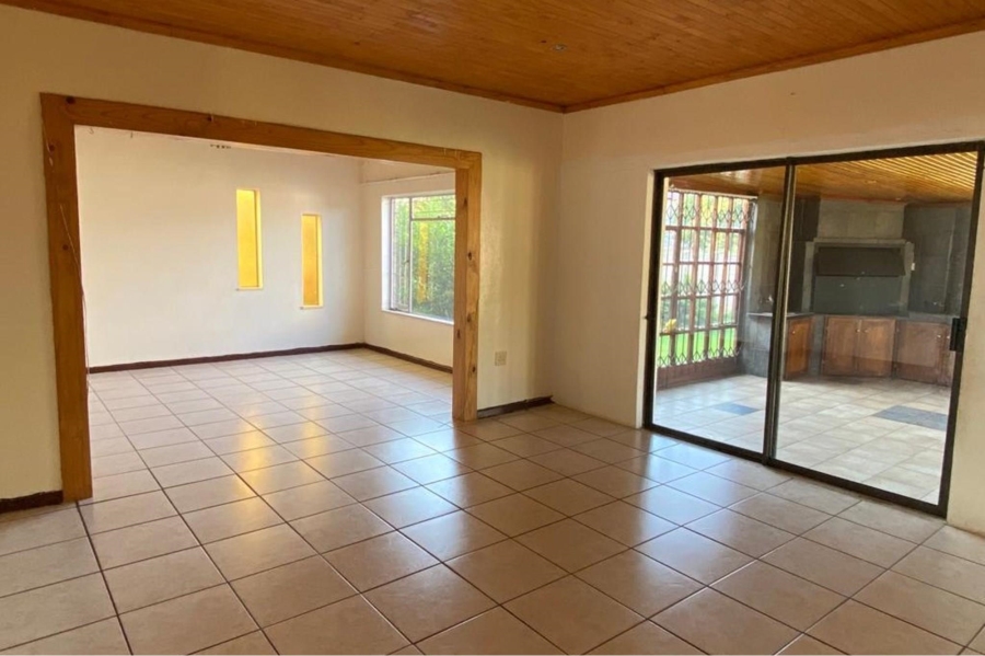 3 Bedroom Property for Sale in Riamar Park Gauteng