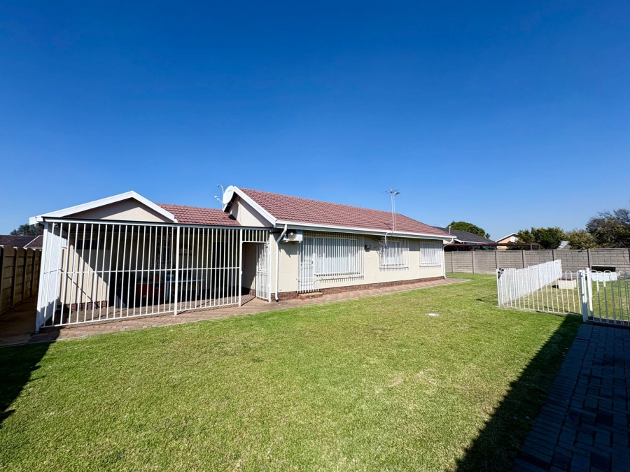 3 Bedroom Property for Sale in Brakpan North Gauteng
