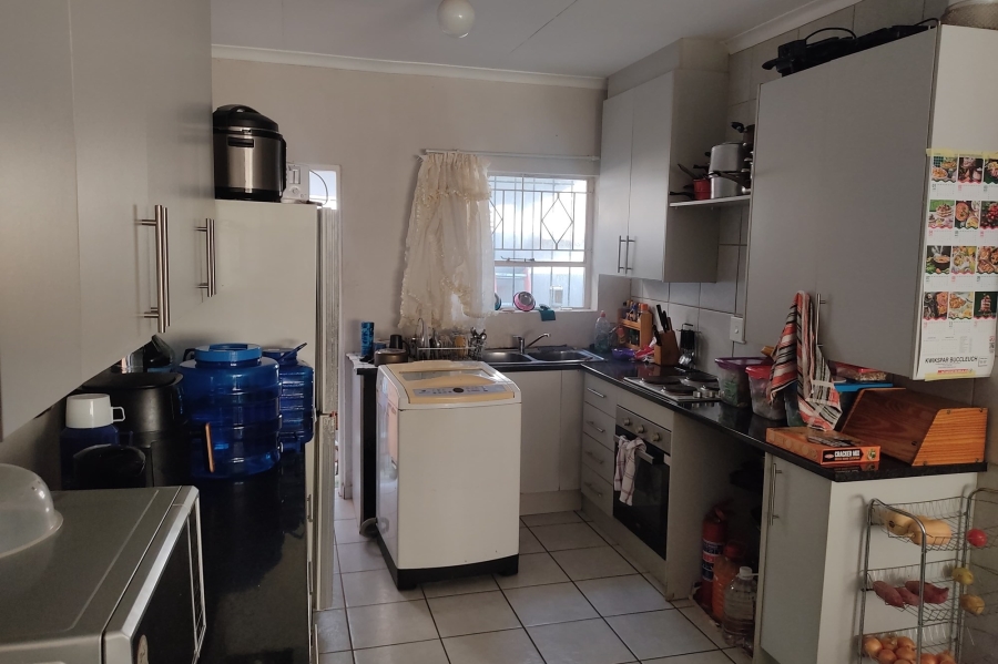 To Let 3 Bedroom Property for Rent in Rouxville Gauteng