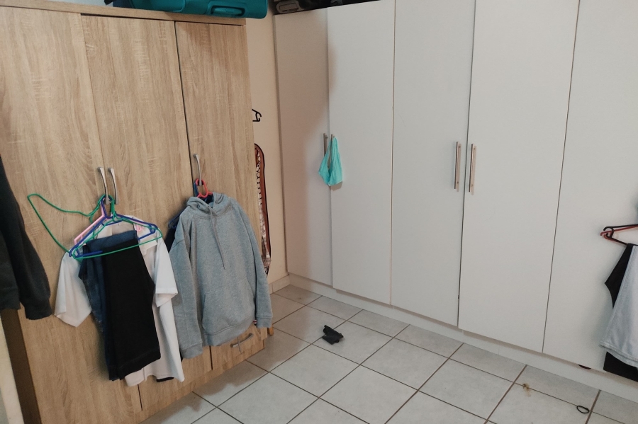 To Let 3 Bedroom Property for Rent in Rouxville Gauteng