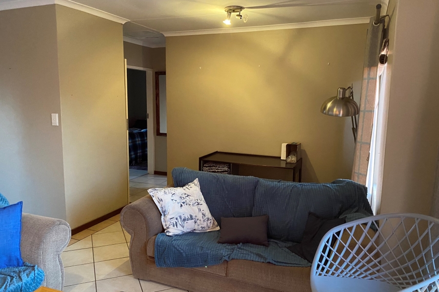 2 Bedroom Property for Sale in Die Hoewes Gauteng