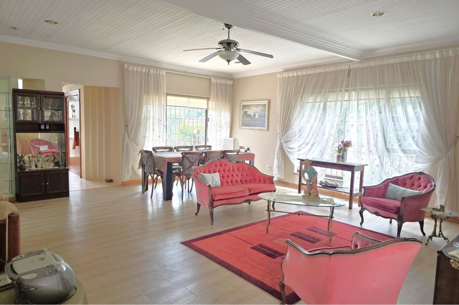 4 Bedroom Property for Sale in Glen Marais Gauteng