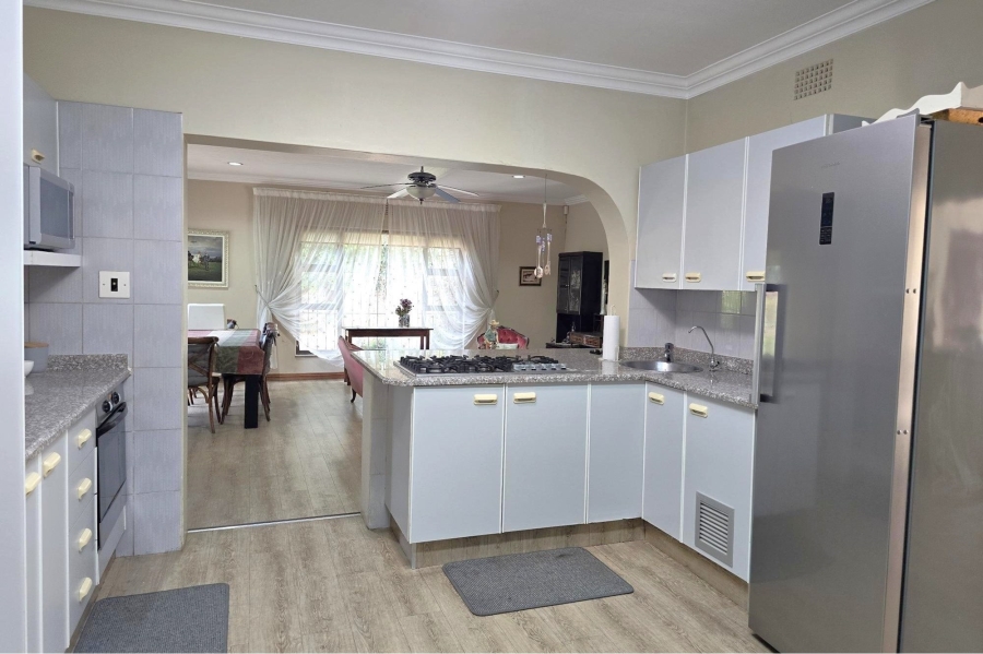 4 Bedroom Property for Sale in Glen Marais Gauteng