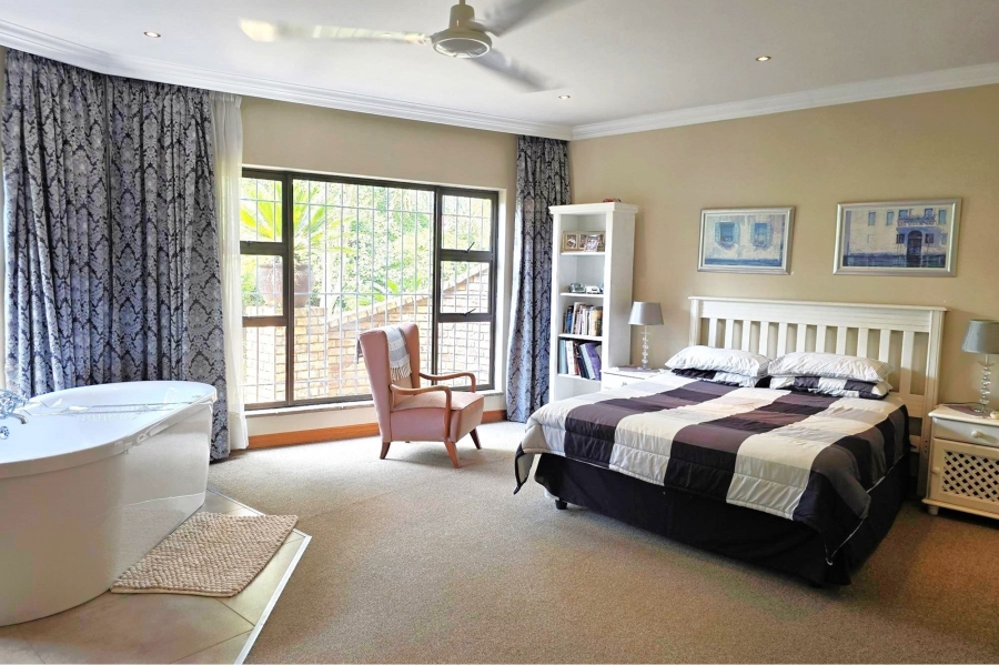 4 Bedroom Property for Sale in Glen Marais Gauteng
