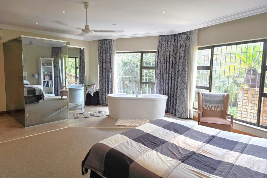 4 Bedroom Property for Sale in Glen Marais Gauteng