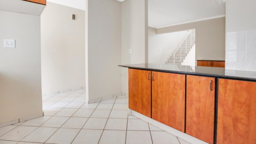 3 Bedroom Property for Sale in Halfway Gardens Gauteng