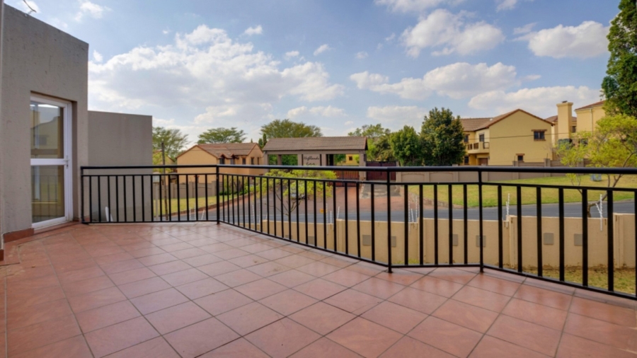 3 Bedroom Property for Sale in Halfway Gardens Gauteng