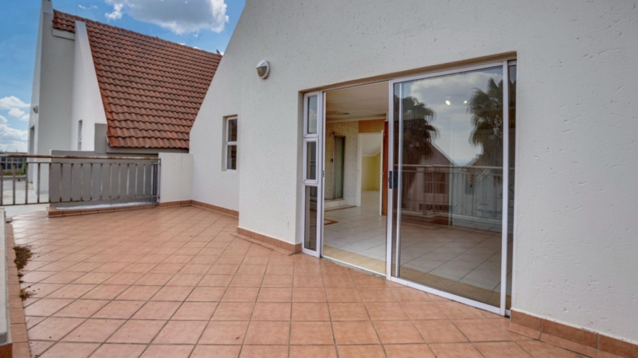 3 Bedroom Property for Sale in Halfway Gardens Gauteng
