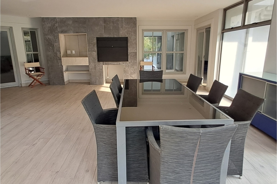 4 Bedroom Property for Sale in Woodhill Estate Gauteng