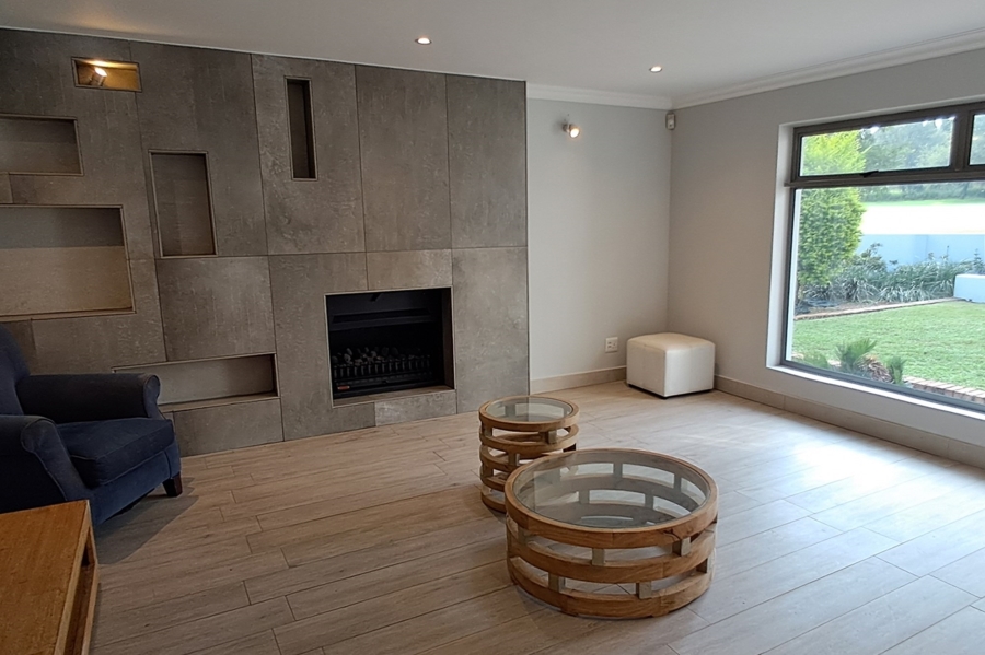 4 Bedroom Property for Sale in Woodhill Estate Gauteng