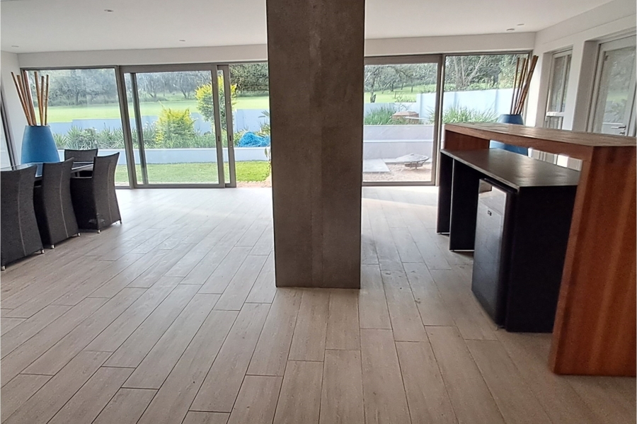 4 Bedroom Property for Sale in Woodhill Estate Gauteng