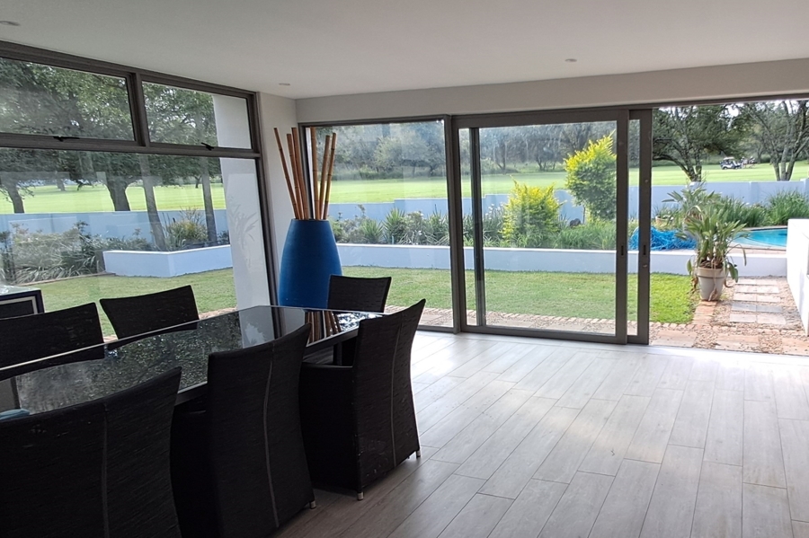 4 Bedroom Property for Sale in Woodhill Estate Gauteng