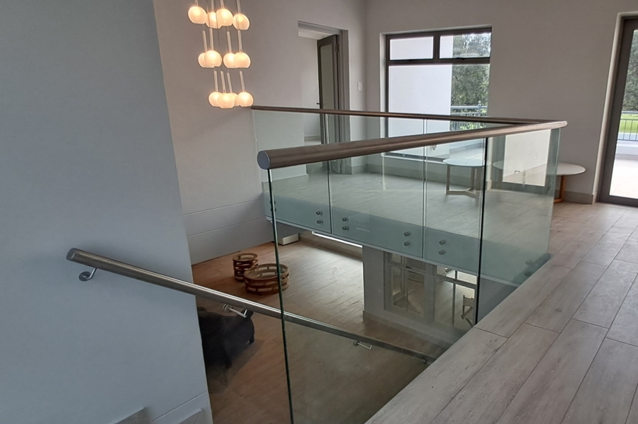4 Bedroom Property for Sale in Woodhill Estate Gauteng