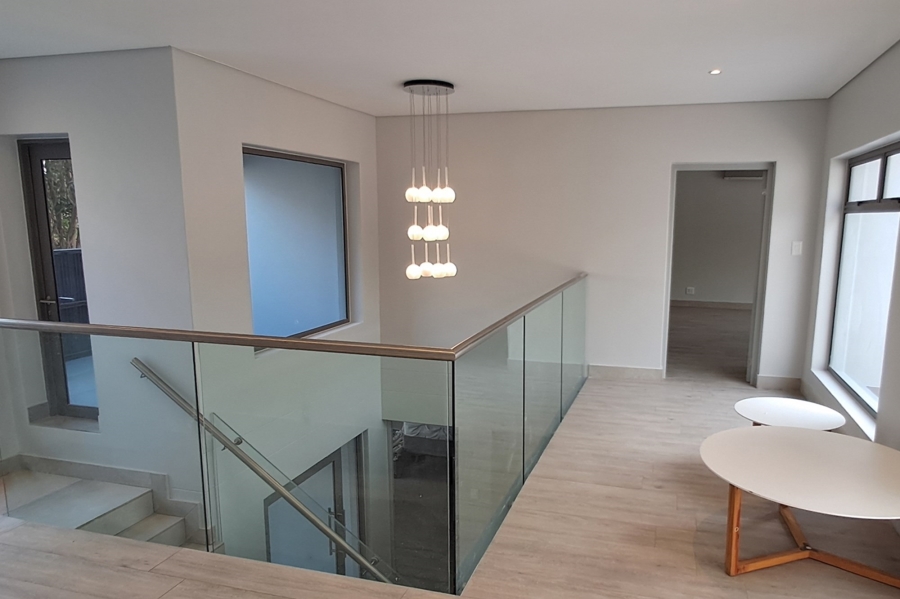 4 Bedroom Property for Sale in Woodhill Estate Gauteng