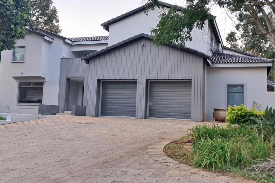 4 Bedroom Property for Sale in Woodhill Estate Gauteng