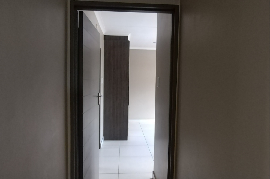 3 Bedroom Property for Sale in Clayville Gauteng