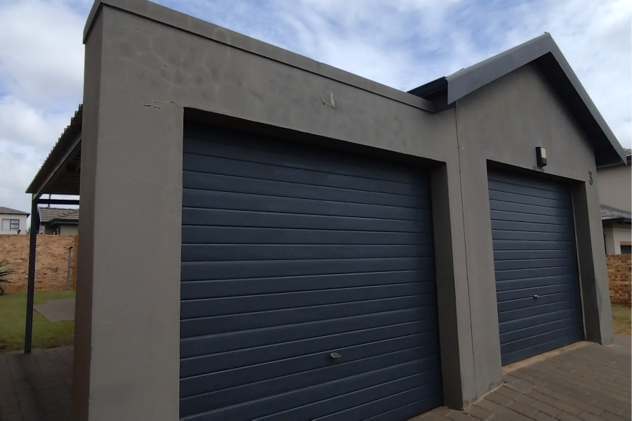 3 Bedroom Property for Sale in Clayville Gauteng