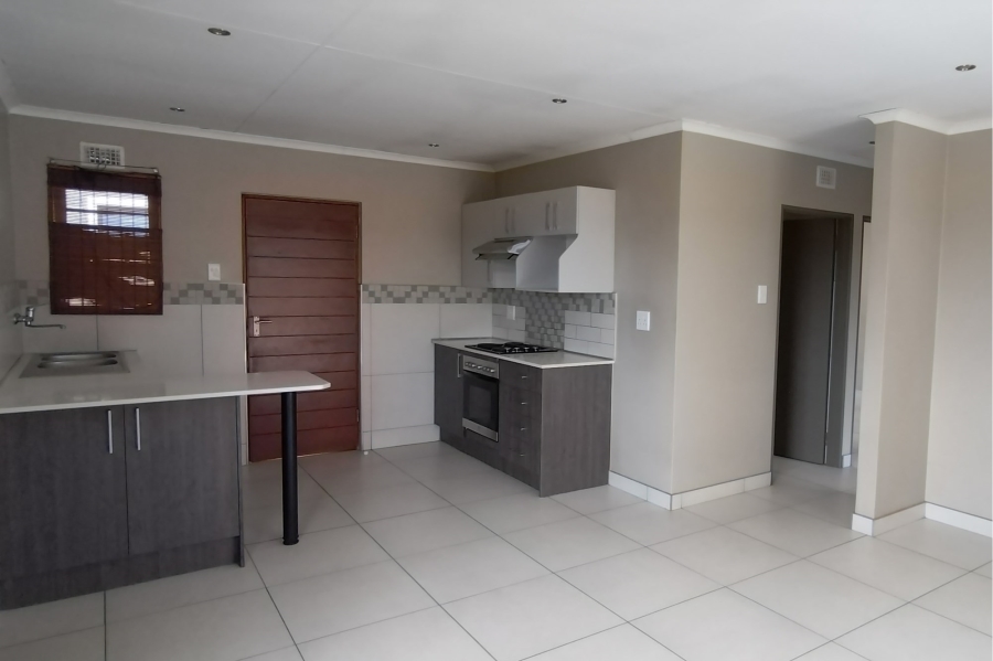 3 Bedroom Property for Sale in Clayville Gauteng