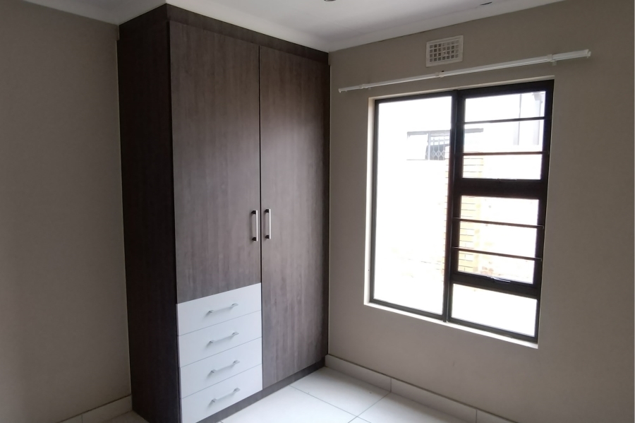 3 Bedroom Property for Sale in Clayville Gauteng